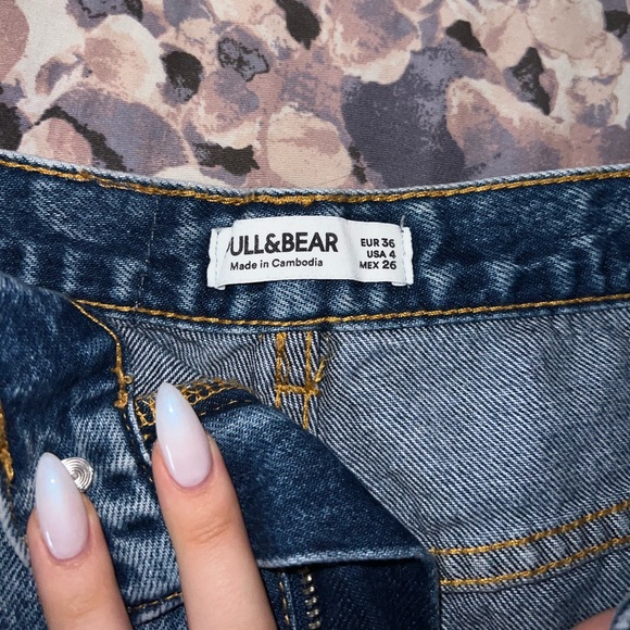 Pull & Bear Denim shorts - Picture 2 of 3